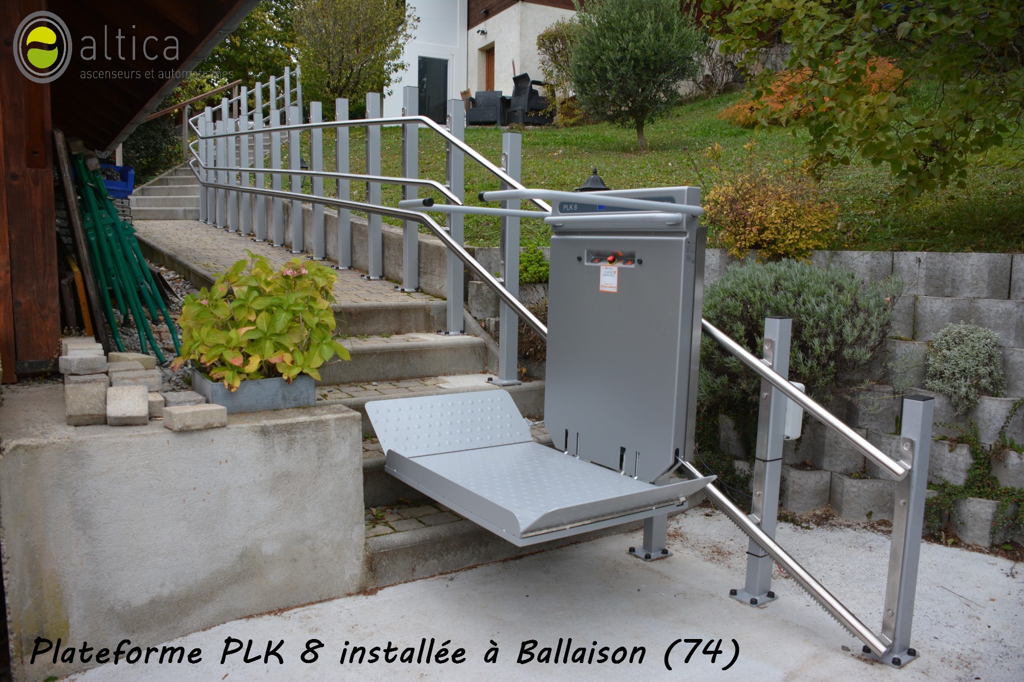 Plateforme monte-escalier PLG7, LENS-LESTANG (26210)
